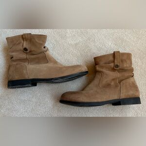 **SOLD** Birkenstock SARNIA Moto Ankle Boots